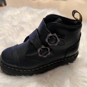 Doc Martens Devon Flower